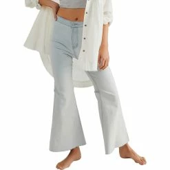 Outlet π Free People Misses Youthquake Crop Flare π Jeans π