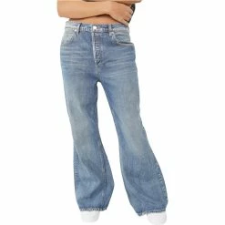 Flash Sale π Free People New Dawn Flare π Jeans π